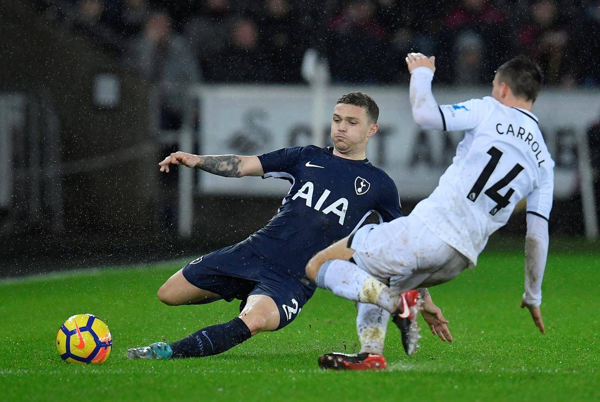 包含南安普敦主场落败，欲振旅游欲表现的词条