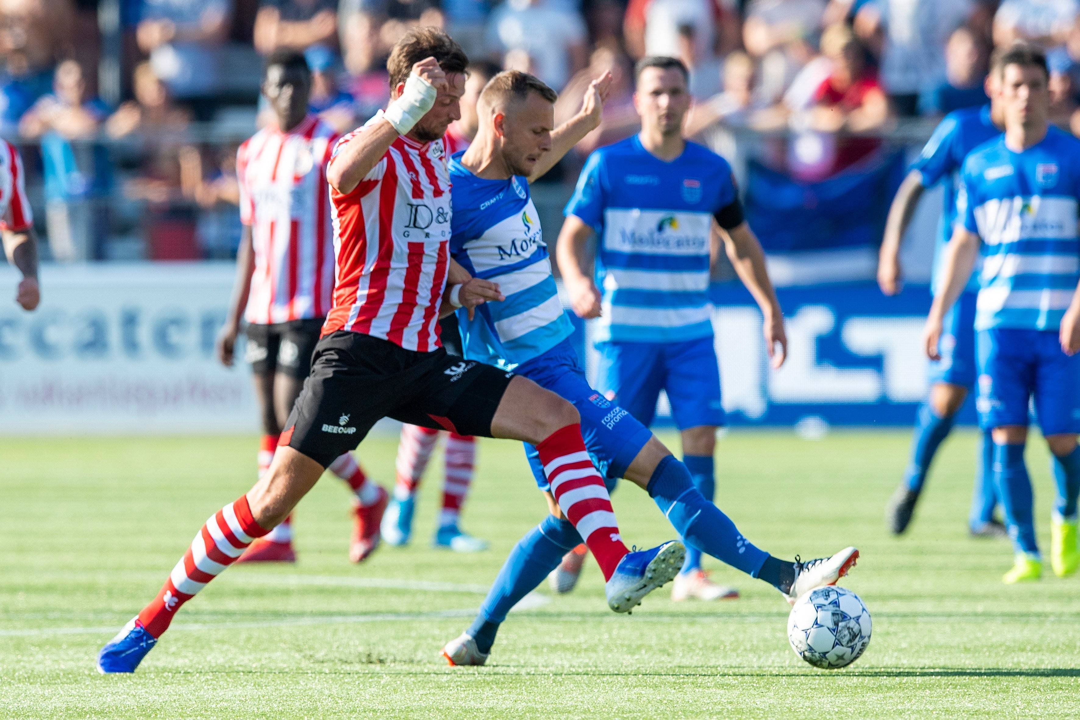 开云体育官方入口-雷根斯堡奋勇争胜，逆袭夺取比赛胜利