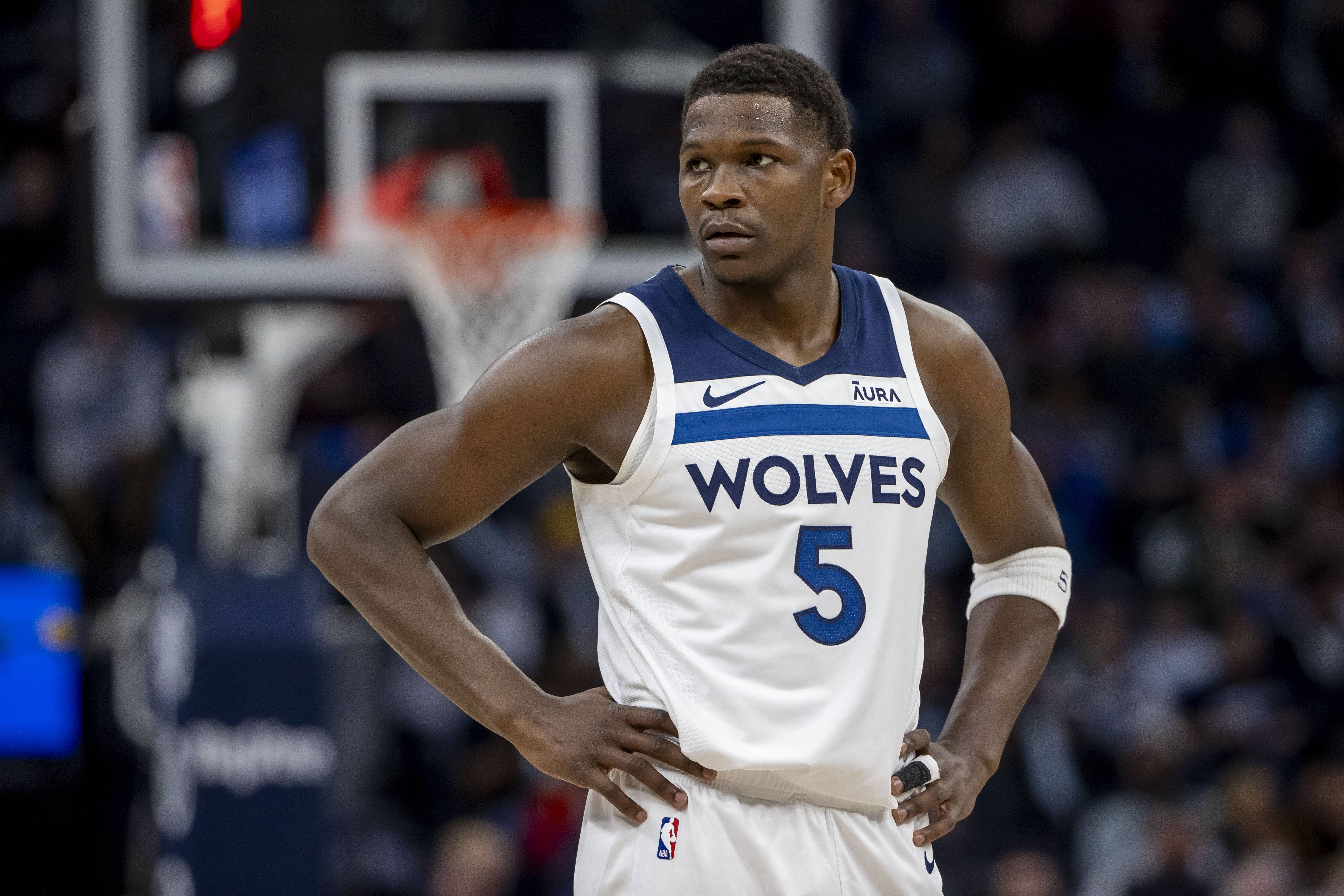 篮球巨星在海外比赛中积极斗志