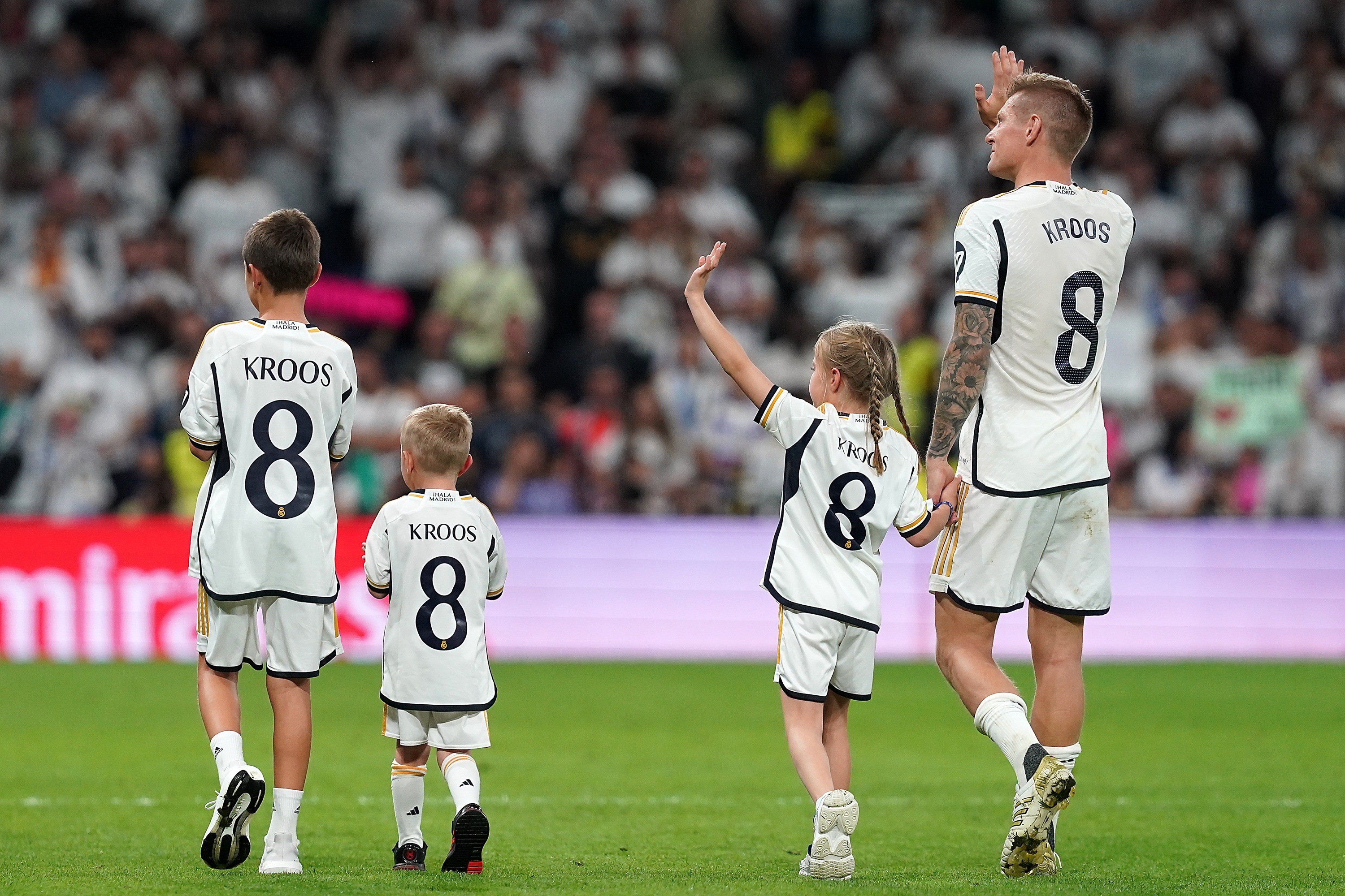 克罗斯创造新纪录，助力皇马夺得胜利