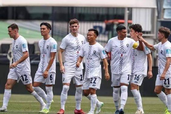 马赛中场球员传球精准，成为团队核心的简单介绍