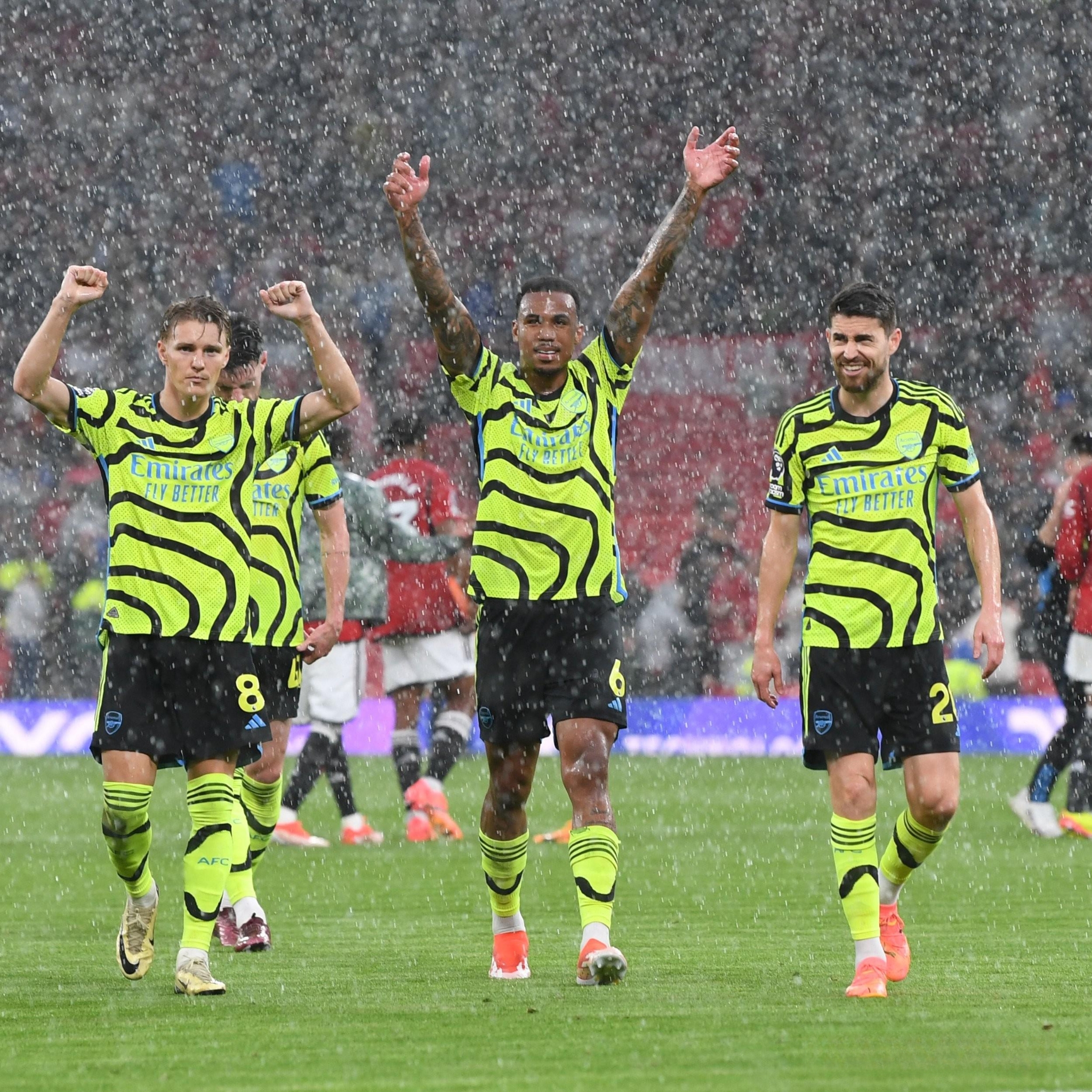 关于阿森纳主场战胜斯旺西，保持不败的信息