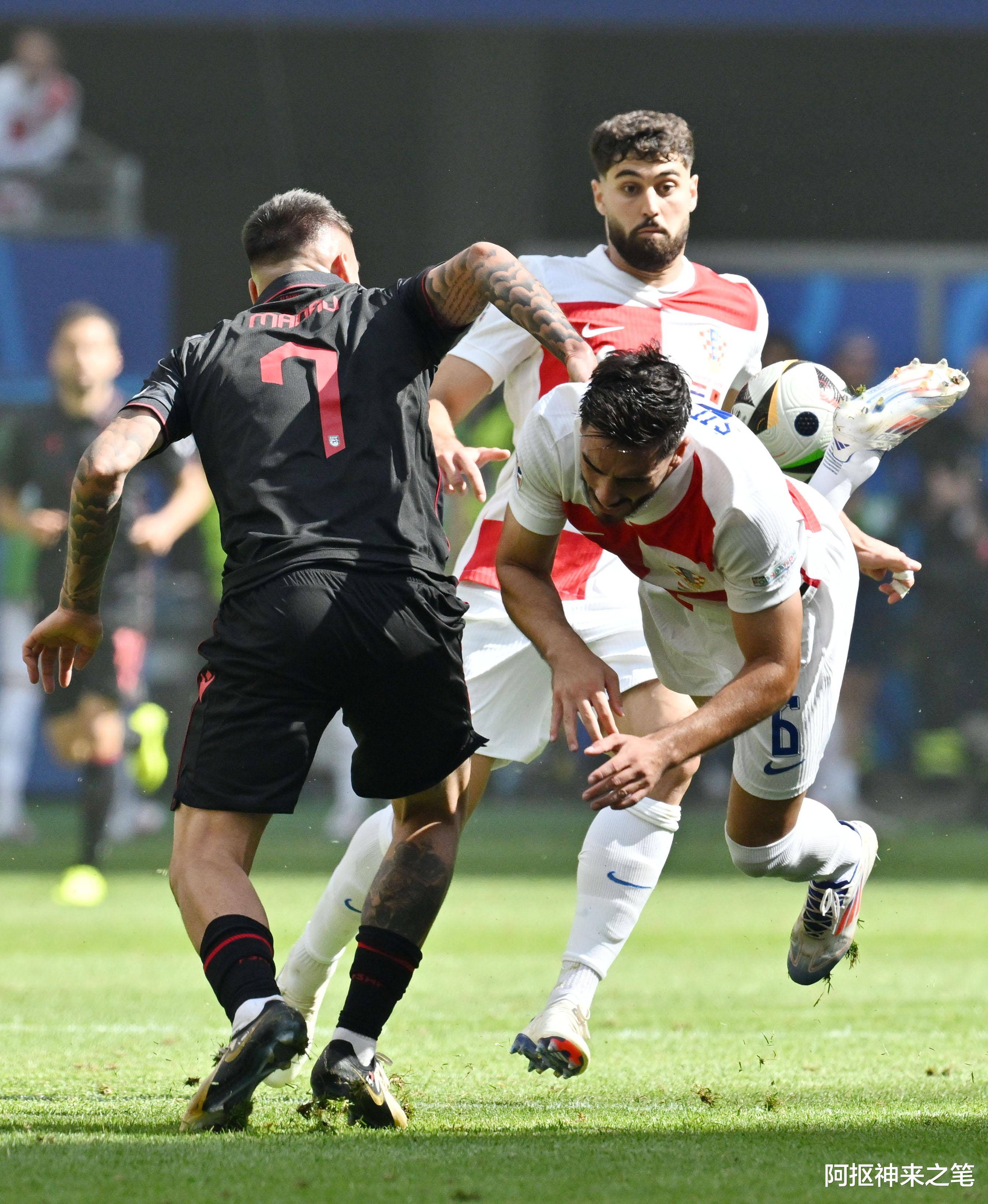 开云体育官方入口-阿尔巴尼亚国脚在比赛中抢射得分，锁定胜局的简单介绍