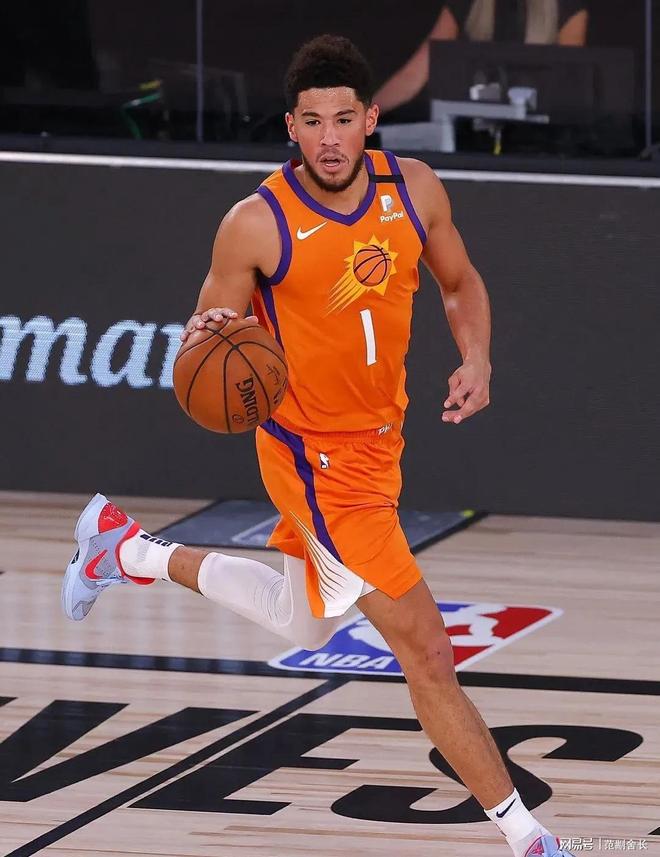 包含太阳总得分刷新队史纪录，领先优势继续扩大的词条