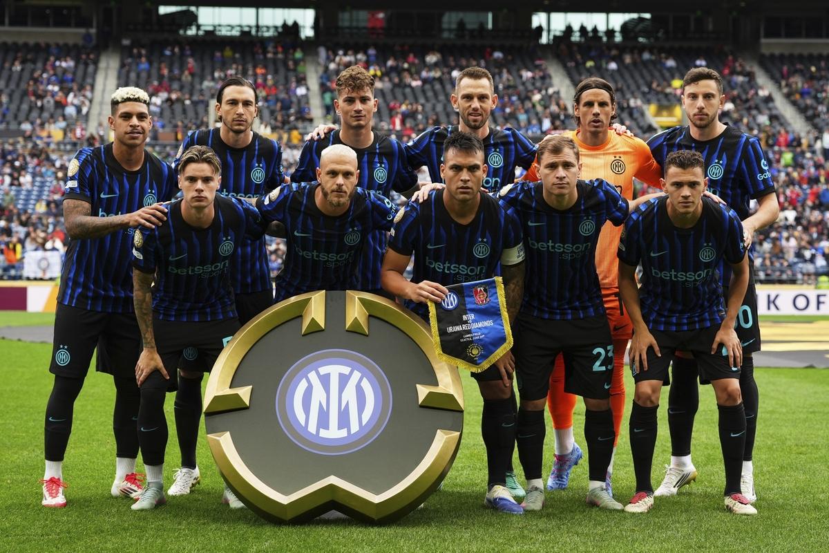 曼彻斯特城完胜对手，锁定下一轮资格