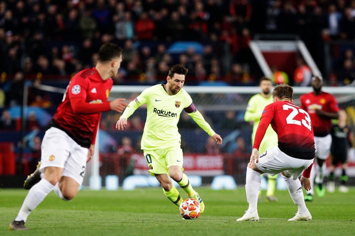 巴塞罗那败给阿贾克斯，晋级之路艰难