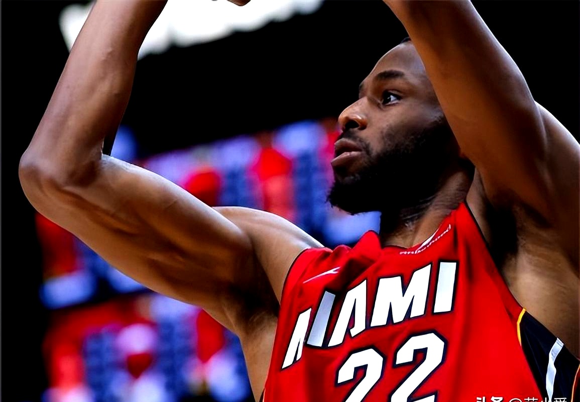 开云体育在线-勇士横扫篮网，维金斯爆发30分的简单介绍